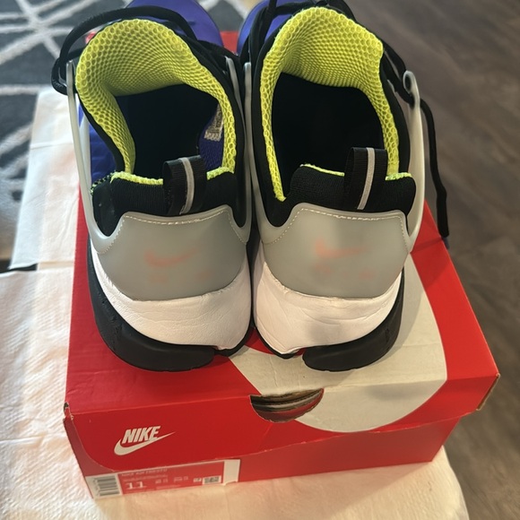 Nike Air Presto - Picture 2 of 5